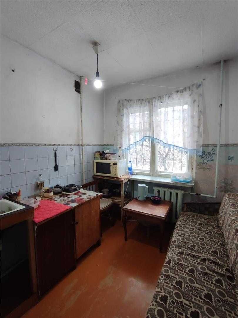 *Продам 1 комн 13 мкр-н Помощь в ипотеке Торг.