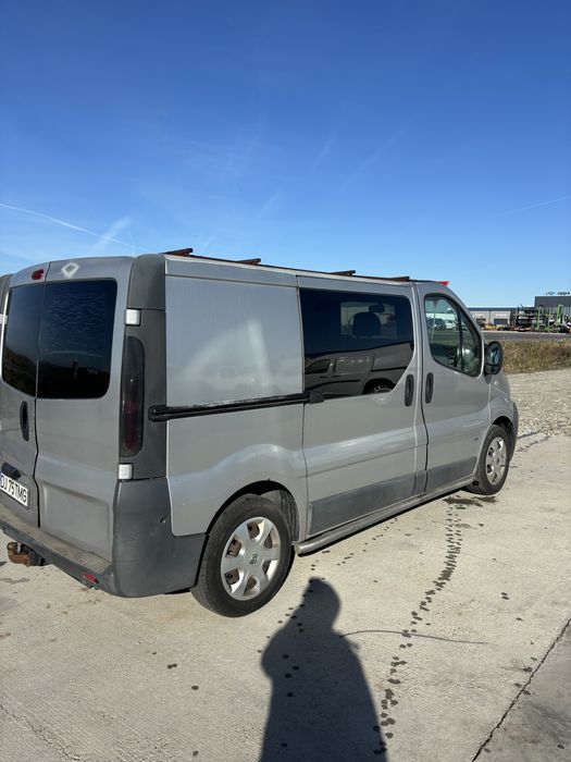 Opel Vivaro A/C 5 locuri