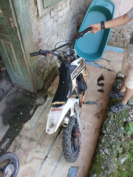 Vand poket si mini cross