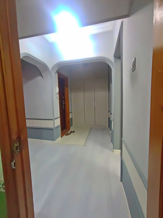 Чилонзор 20а 3/8/9    8 этаж 3хона