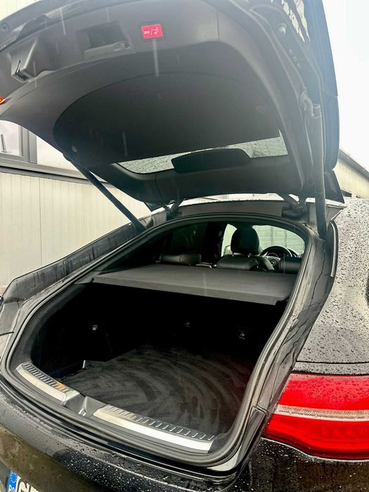 Mercedes-Benz GLE 350d 4MATIC Coupé AMG Line – Full options.
