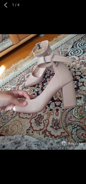 Туфли сатылады срошна