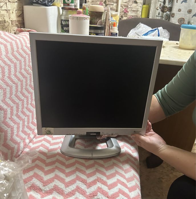 Монитор рабочий