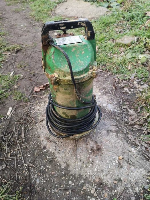 Pompa de fantana,cama