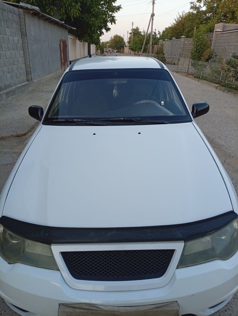 Nexia 2 moshinasi xolati yaxshi