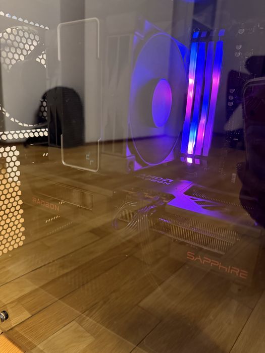 KIT Ryzen 7 5700X3D + B550 AORUS + 32GB RAM DDR4 3600MHZ