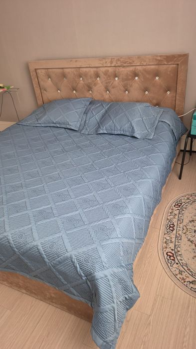 Срочно продам кровать двуспальную