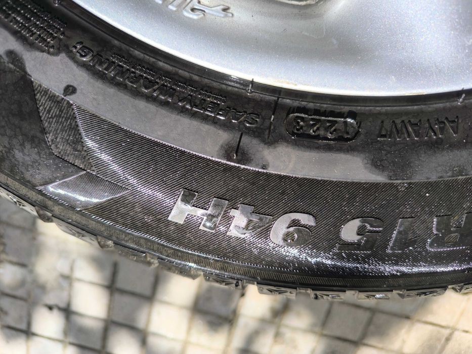 Зимни гуми с джанти Дот 2023 Kumho 205/65/15 5*120