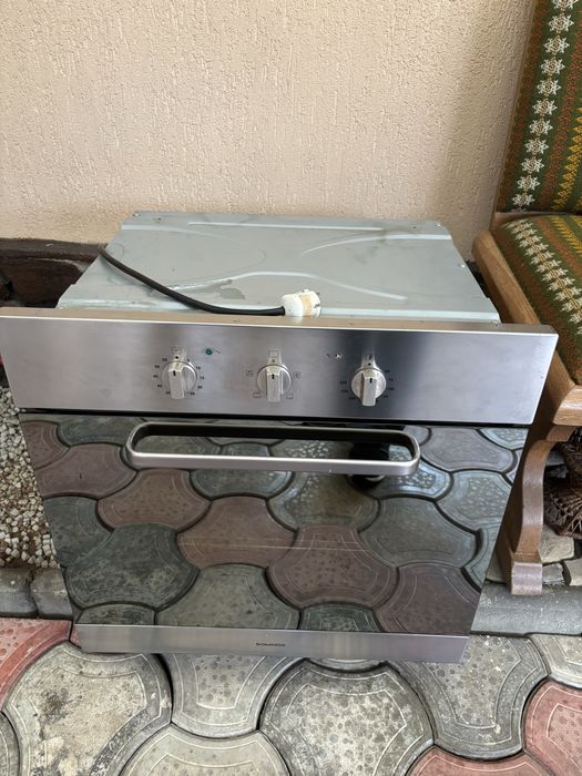 Cuptor electric incorporabil 2650w