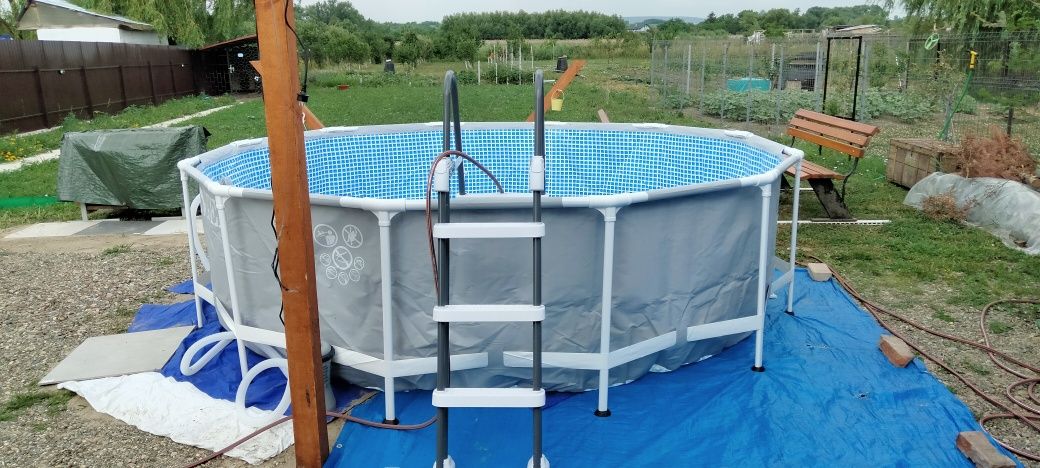 Piscina Intex 9 mc