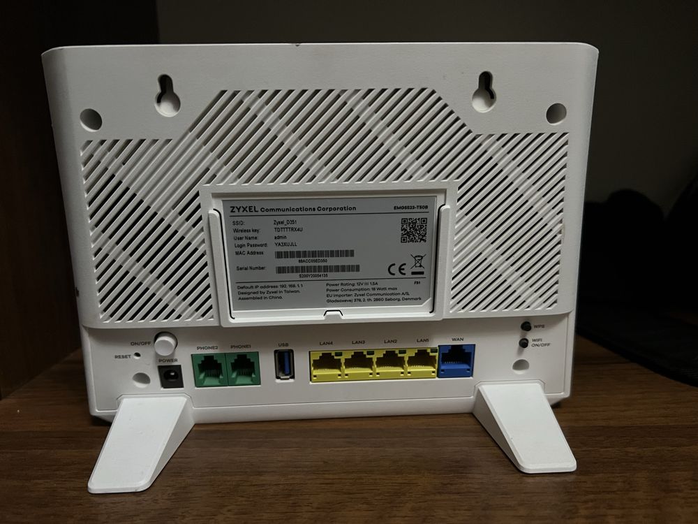 Wi-Fi Router EMG5523-T50B