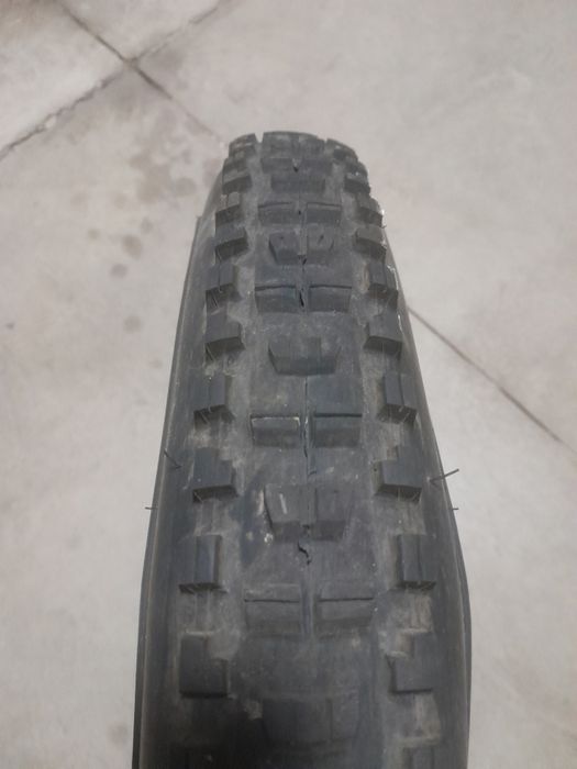 Гума maxxis dhr 2