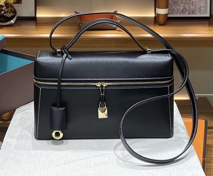 Сумка черная новая кожаная