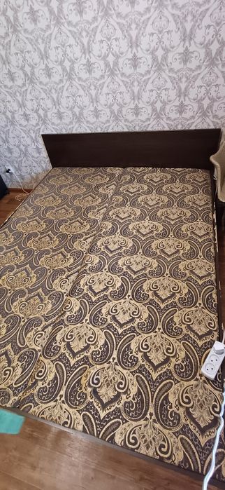 Одам кровать в хорошем состоянии
