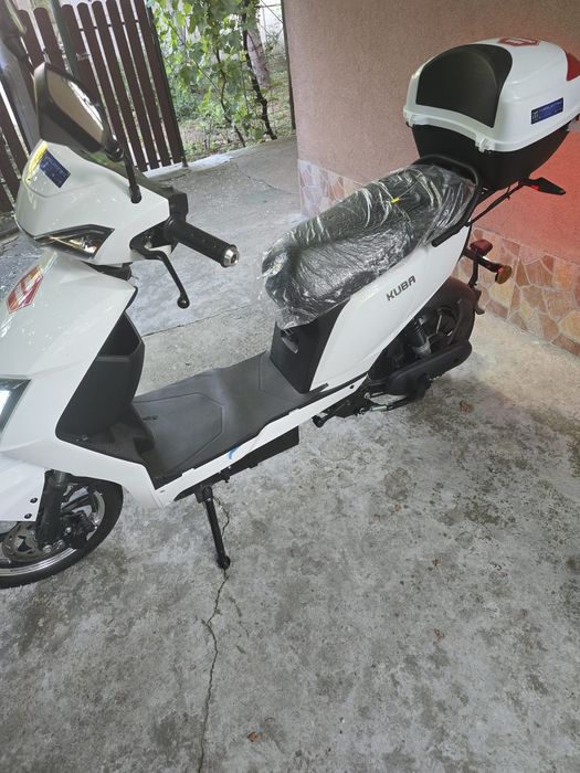 Vand scuter electric fara permis