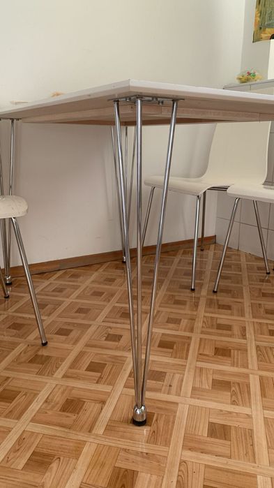 Стол со стульями (белые)