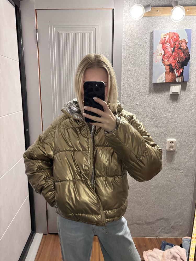 Продаю верхнюю одежду