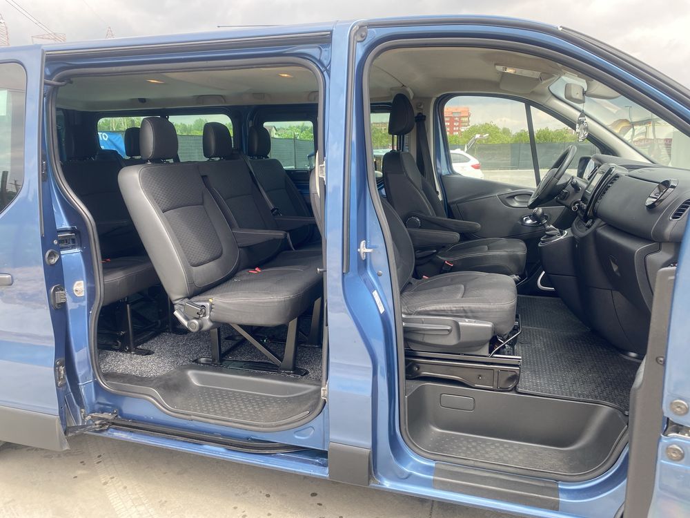 Inchiriere Auto microbuz 8+1 locuri ,Minivan rent ,Rent a Car