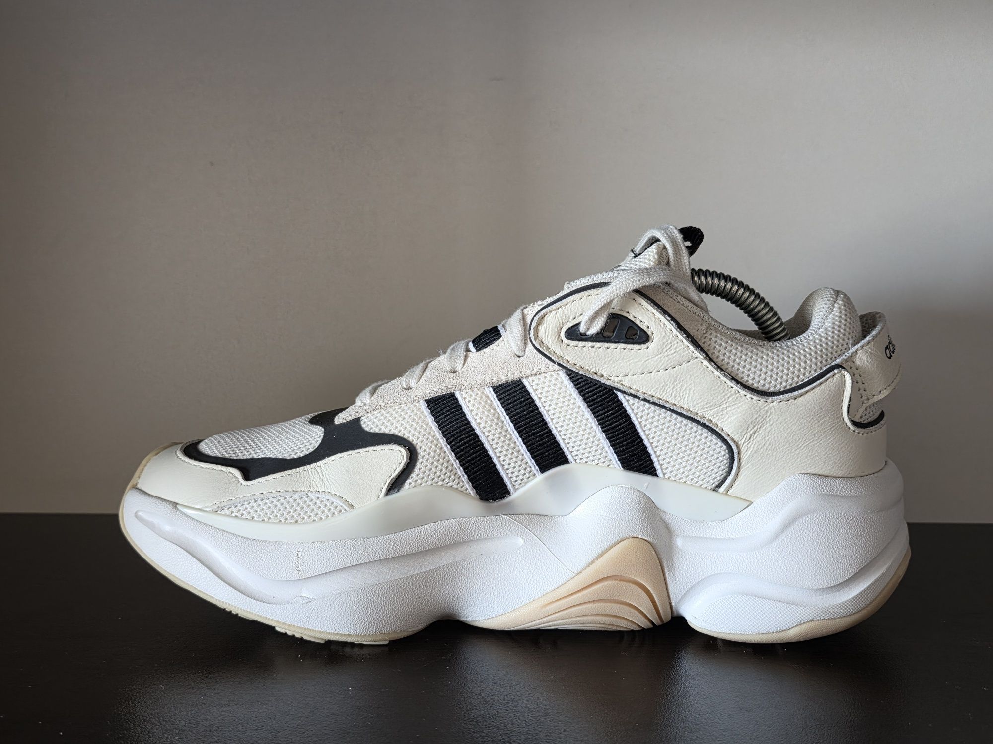 Adidas Magmur Runner 42номер 26.5см Стелка Като Нови