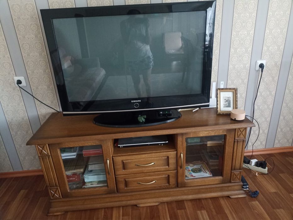 Продам телевизор samsung