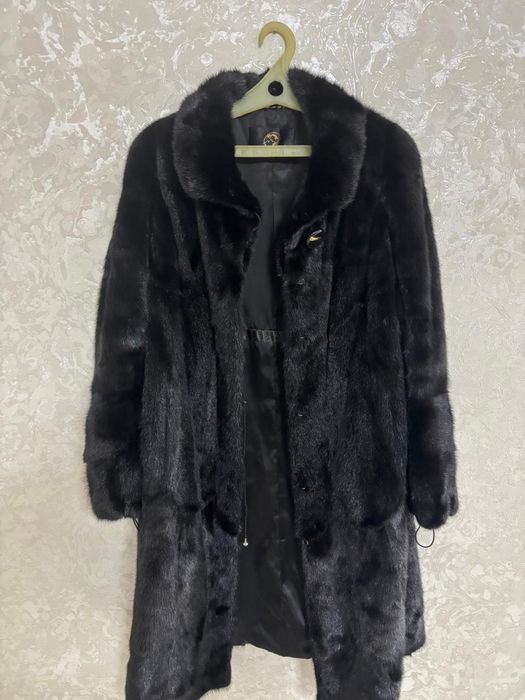 Норковая шуба, черный бриллиант