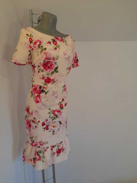 Rochie Paper Dolls in marime 38-40