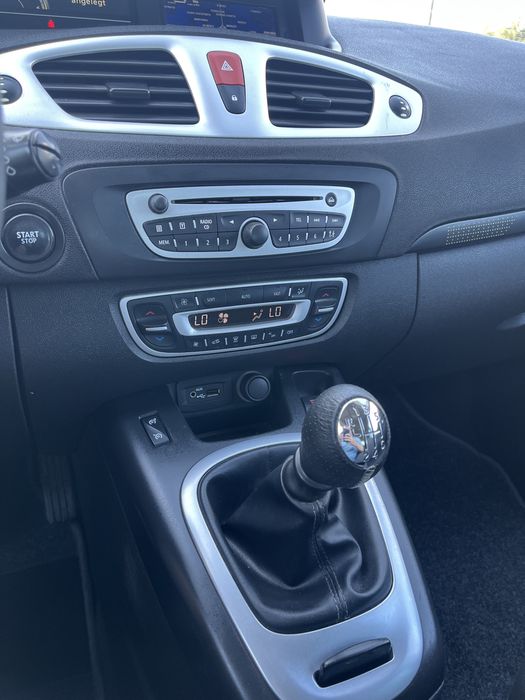 Renault Scenic 1.5 Dci