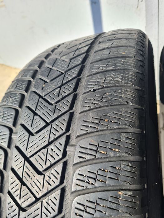 4 бр. зимни гуми 255/50/20 Pirelli DOT 4316 4,5/5 mm
