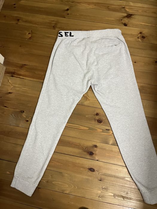 Сиво долнище Diesel