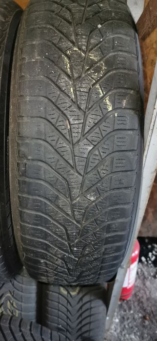 4 Jante Oțel/Tablă R15 5x100mm (Golf4/Bora) + Anvelope de iarnă Yokoha