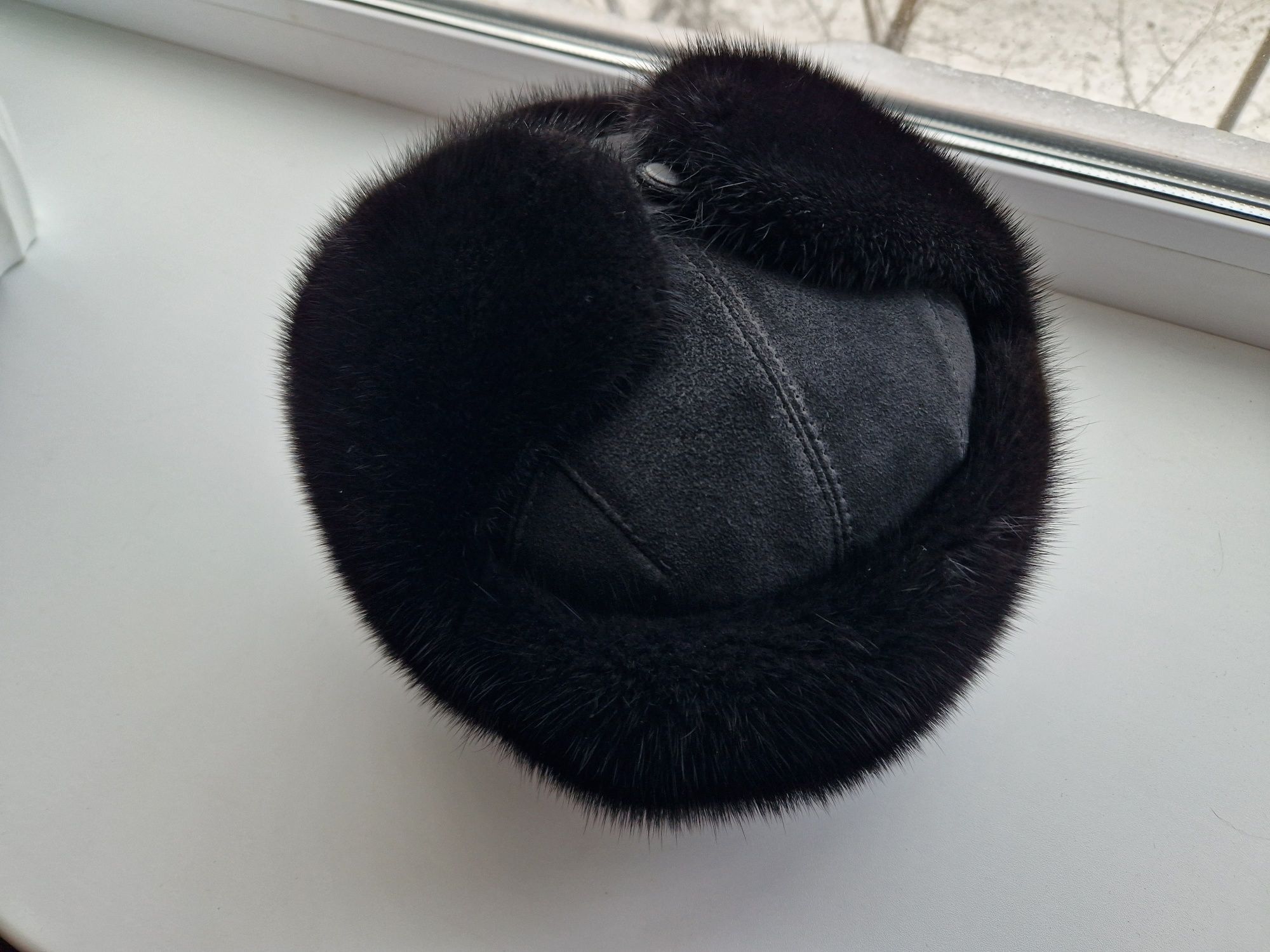 Норковая шапка, 60 размер, состояние новой