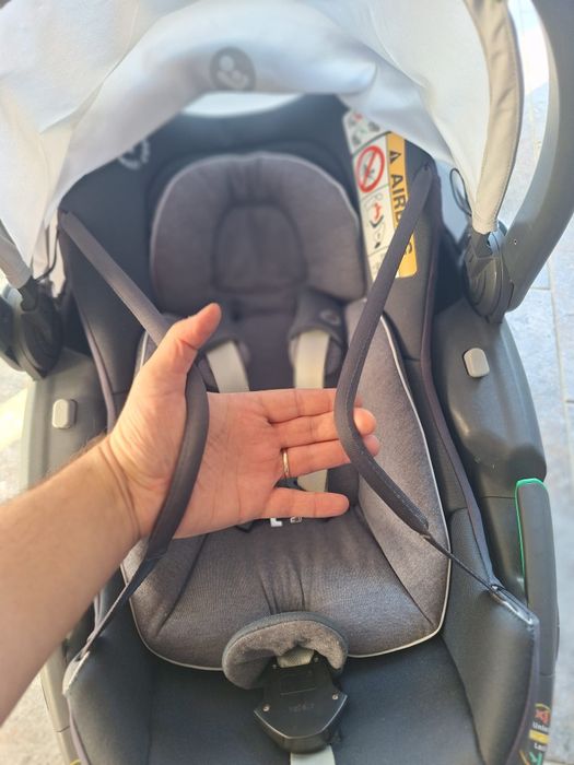Scoică maxi-cosi cu baza isofix