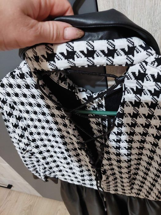 Официална рокля с яка