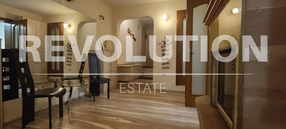 Тристаен апартамент в района на Каменица 1