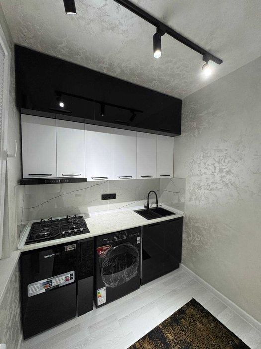 2 х комнатная 2 этаж/ Ремонт мебель техника/ Сайрам. Буз. Художников