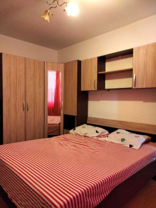 Proprietar, inchiriez