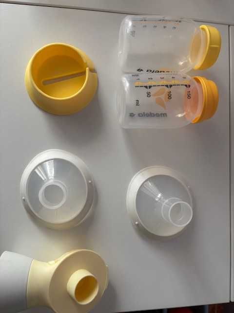 Продавам SWING FLEX двуфазна електрическа помпа Medela + допълнения