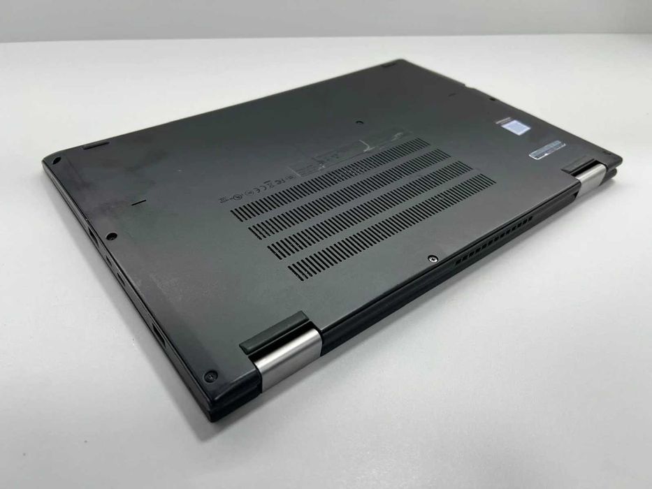 Laptop SH Lenovo Yoga 370 i5-7300u 16gb RAM SSD 240 gb CONVERTIBLE