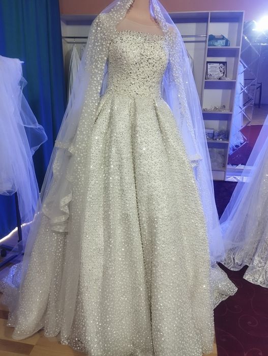 Янги Келин куйлакларимиз бор 500000 дан бошланган.