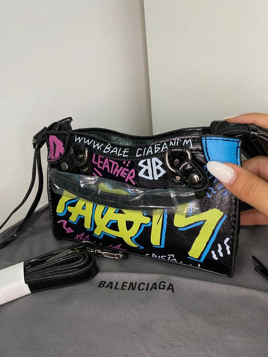 Geanta Balenciaga imprimeu graffiti