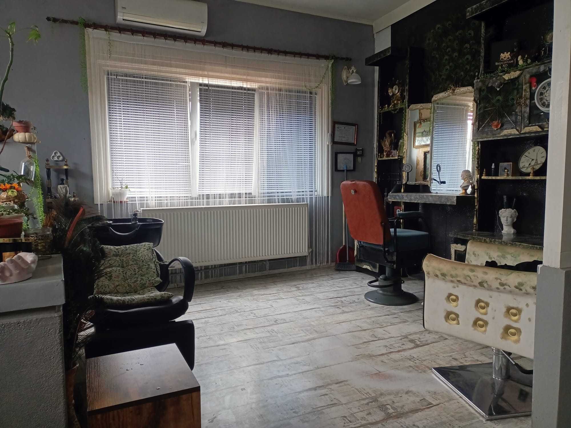 Inchiriere camera salon frizerie