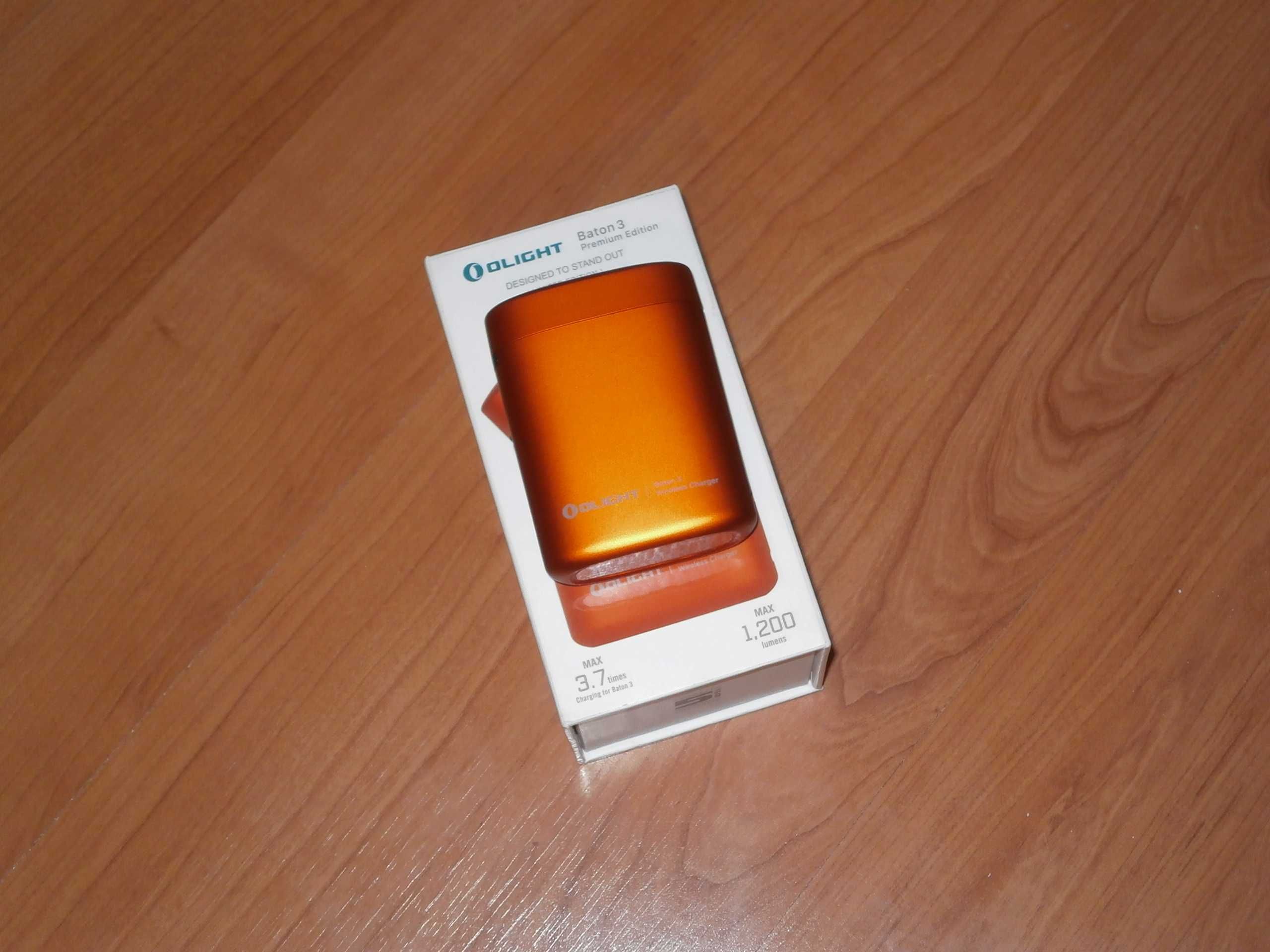 Olight Baton 3 Premium Orange Limited Edition editie limitata in cutie