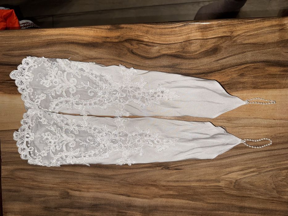 Перчатки свадебные белые