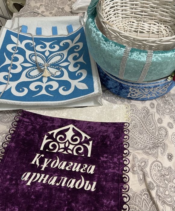 Калта корзина тойбастар коржын.