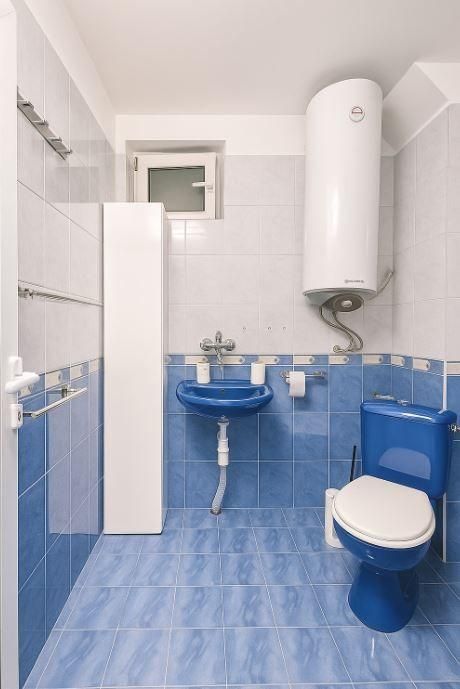 Тристаен апартамент в района на Колхозен пазар!