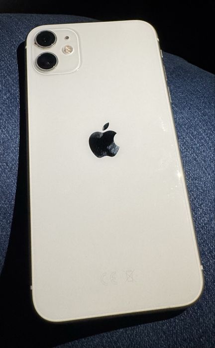 Iphone 11 64GB  бял цвят