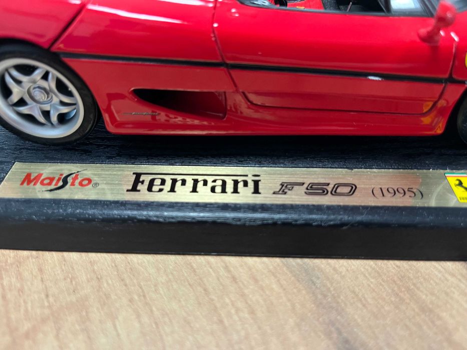 Рядък модел  метална колекционерска количка FERRARI F50 CABRIO 1:18