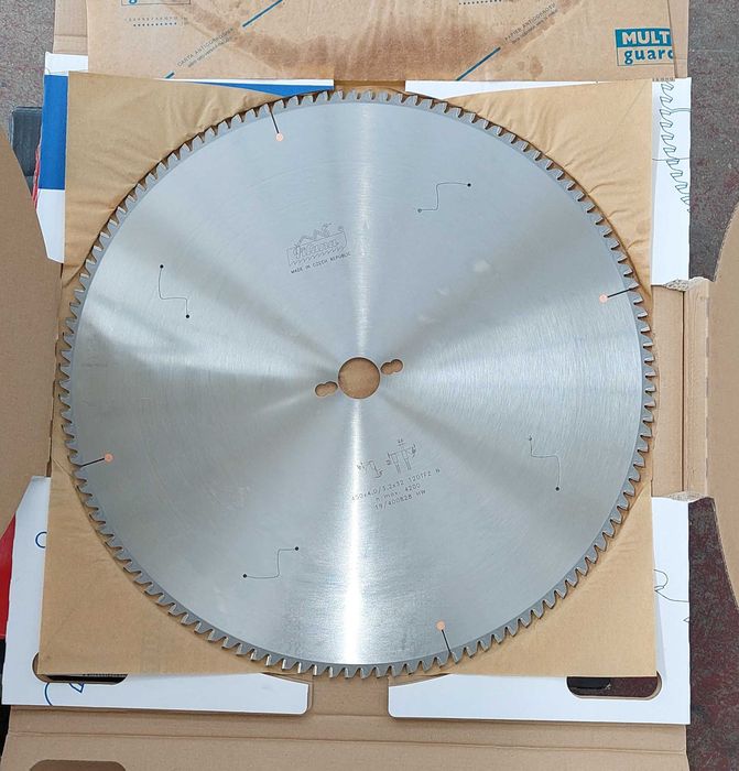 Panza de Debitare Circular pentru  Tamplariei din ALUM & PVC