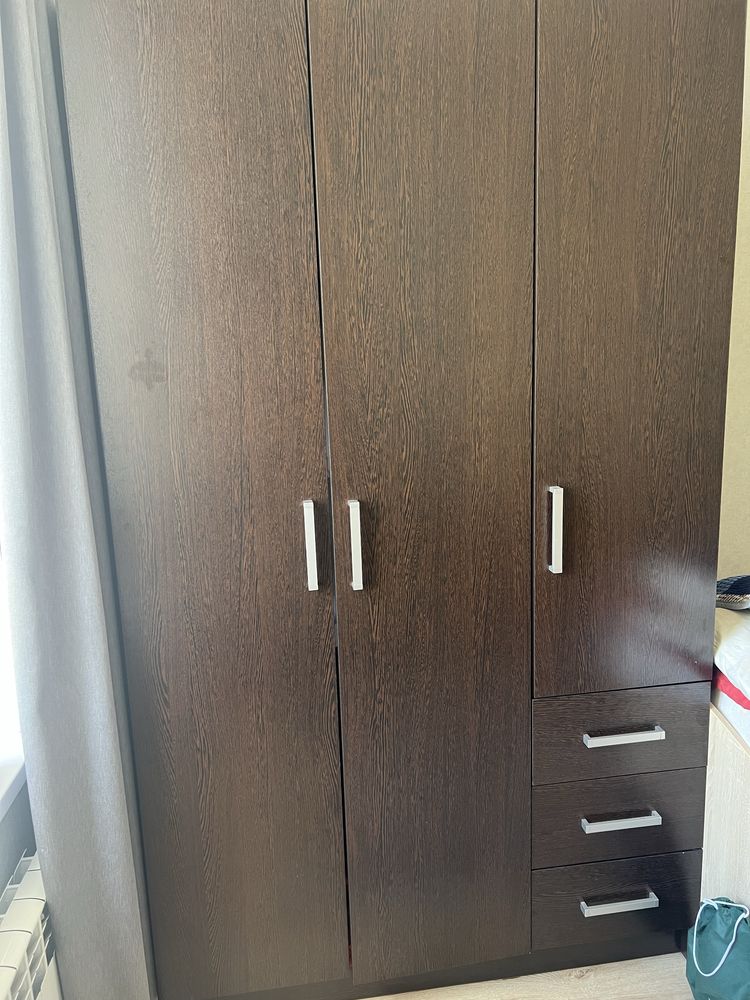Продам платяной шкаф