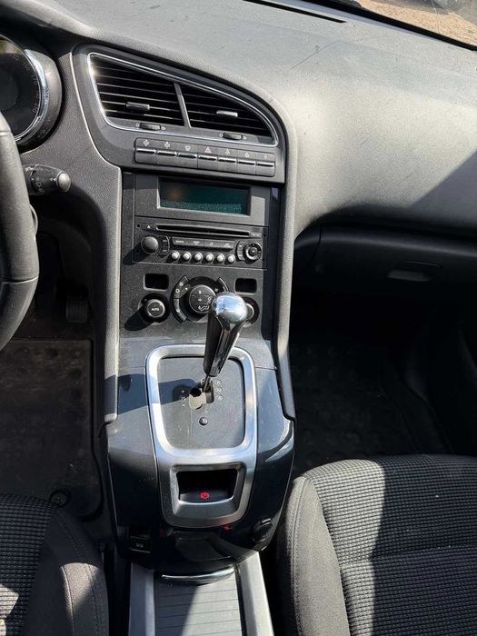 Peugeot 5008 1.6HDI  на части